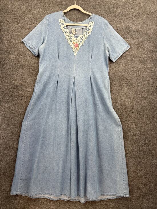 Bridge Sportswear Co Dresses & Skirts - Vintage Chambray Denim Maxi Dress Womens M Cottagecore Lace Trim Modest USA Made